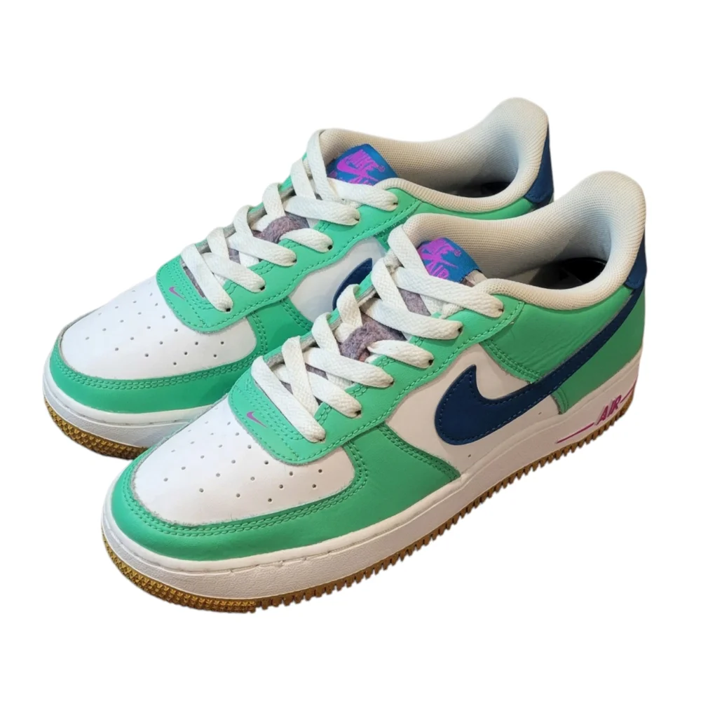 Nike Air Force‎ 1 Low LV8 Play